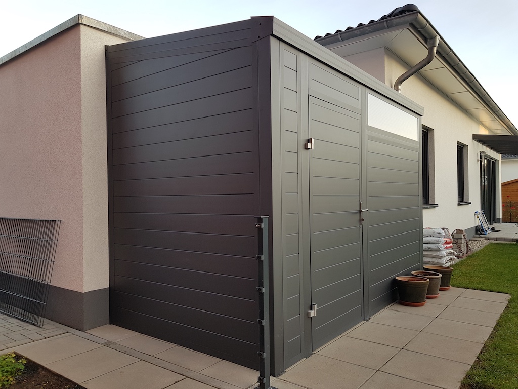 Geräteschuppen 200cm x 200cm aus Aluminium Günstig selber Bauen